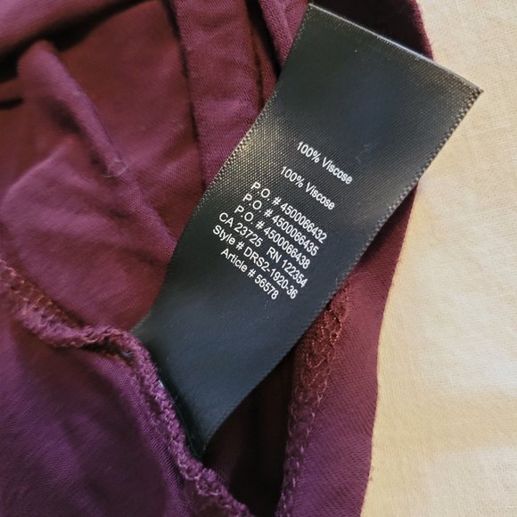 Aritzia Talula Valmere T-Shirt in Cardamom colour - Picture 5 of 5